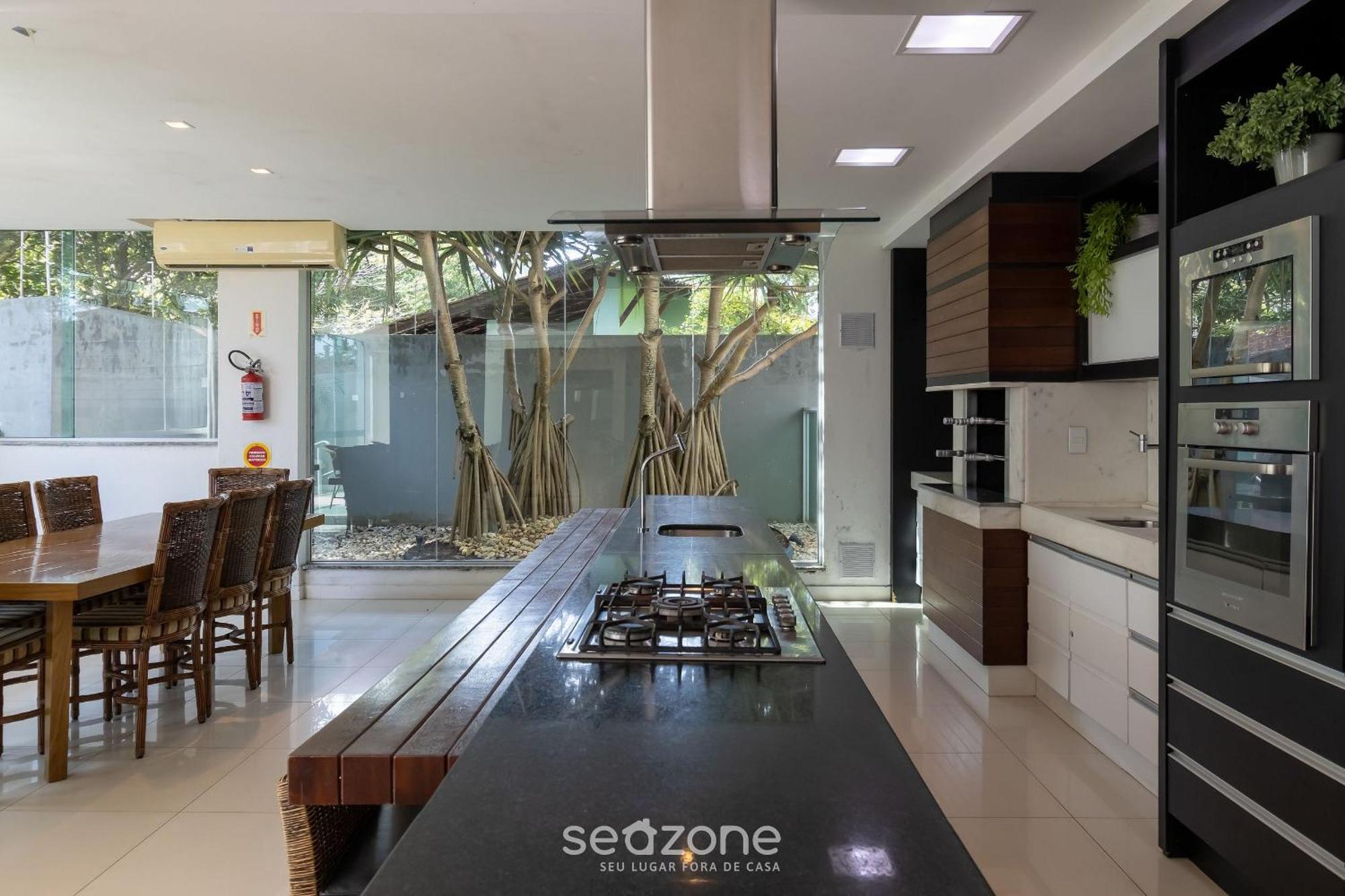 Apartamento Apto C/ Vista Mar Encantadora No Itacorubi Cmr204 *
